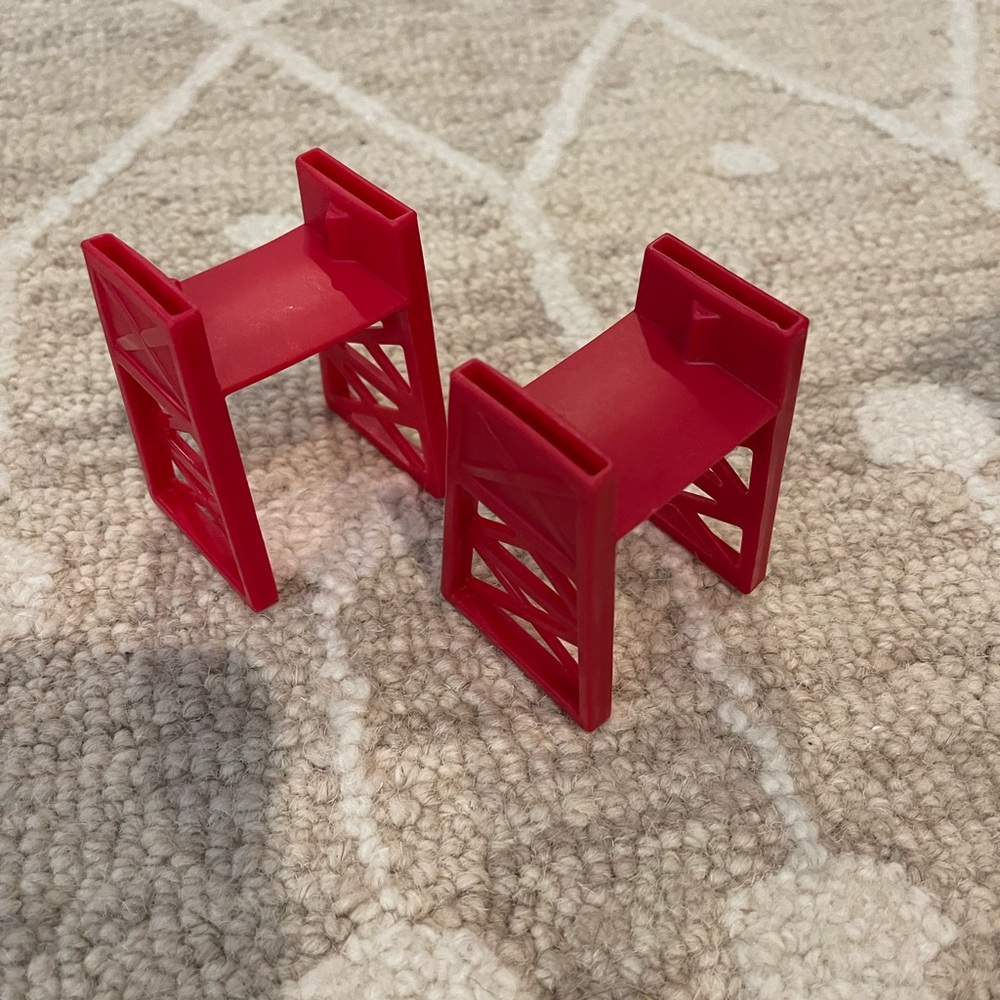 Thomas the train risers from Busy Island replacement parts